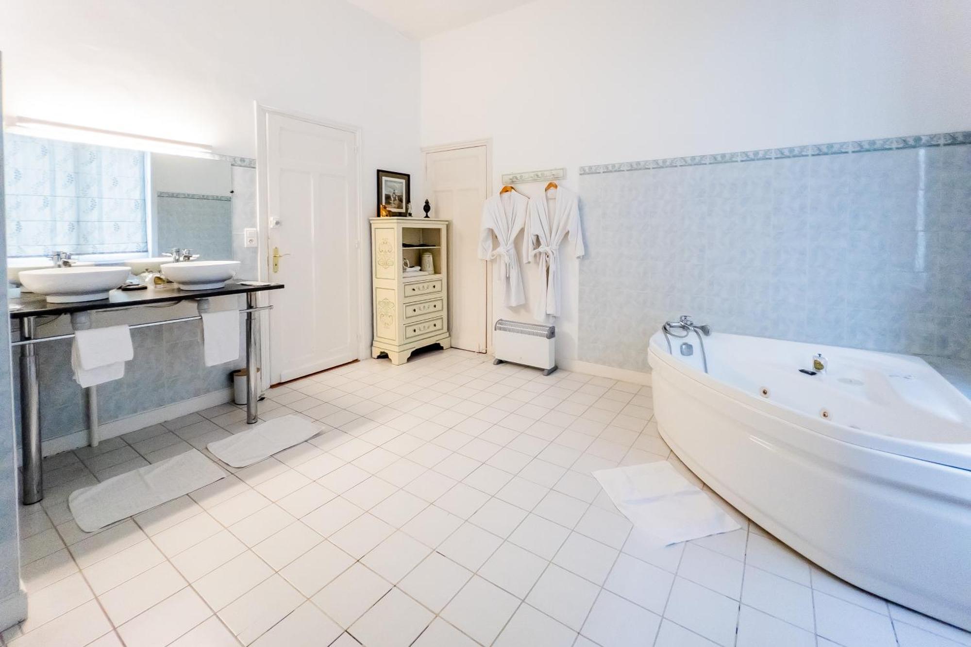 Hotel Joly Armentières Eksteriør billede